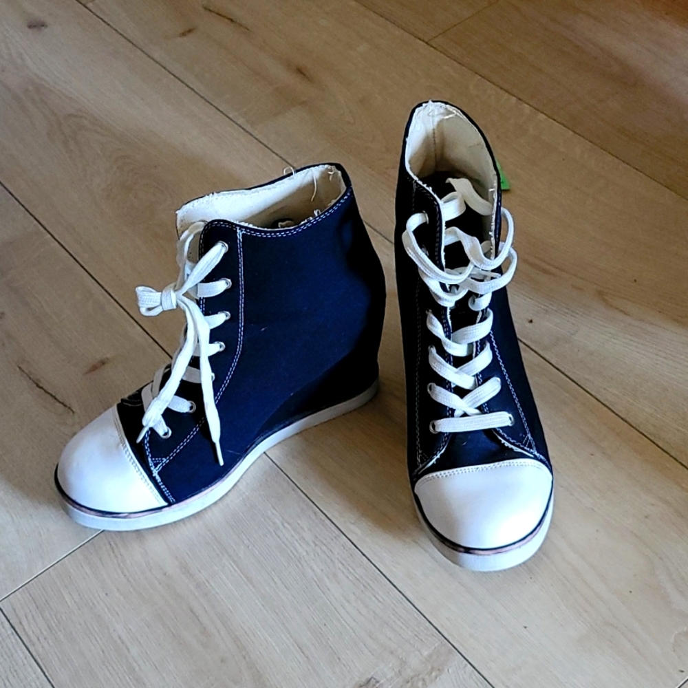 3 for$40  Sneaker Boots with tie-up Laces sz. 8
